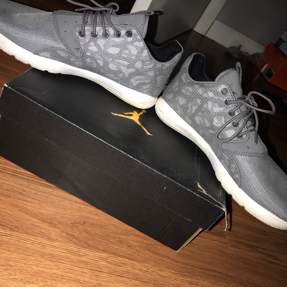 Jordan eclipse - Picture 3 of 4
